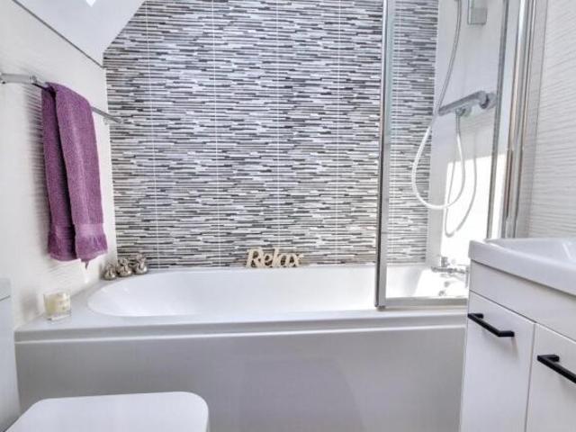 Cottage for sale in Overstone, Northamptonshire