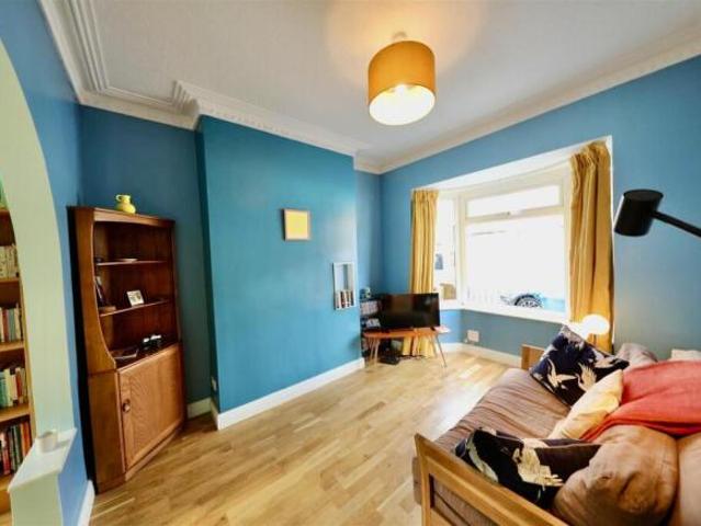 Cottage for sale in Avenues, Hull