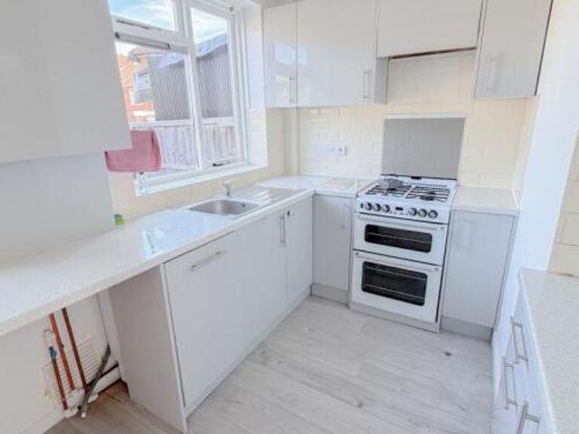 Cottage for sale in Carshalton, Greater London