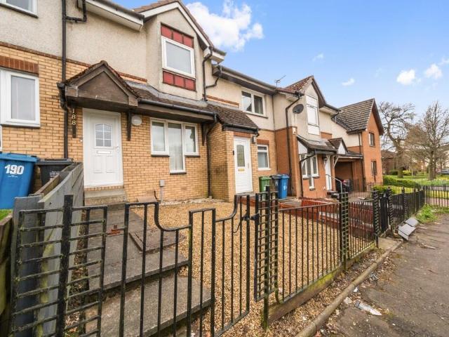 Cottage for sale in Castlemilk, Scotland