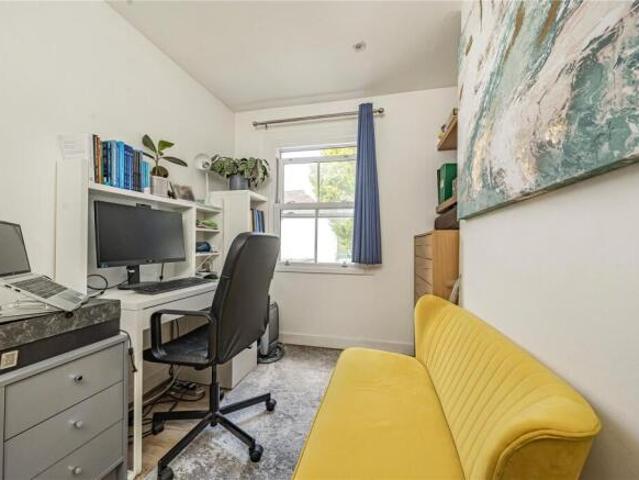Cottage for sale in North Sheen, Greater London