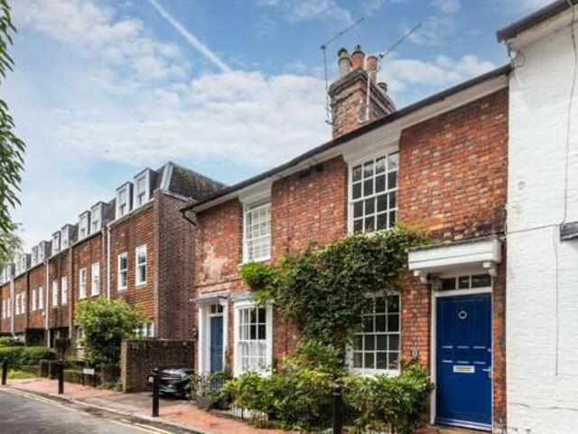 House for sale in Broadwater Down, Sandown Park