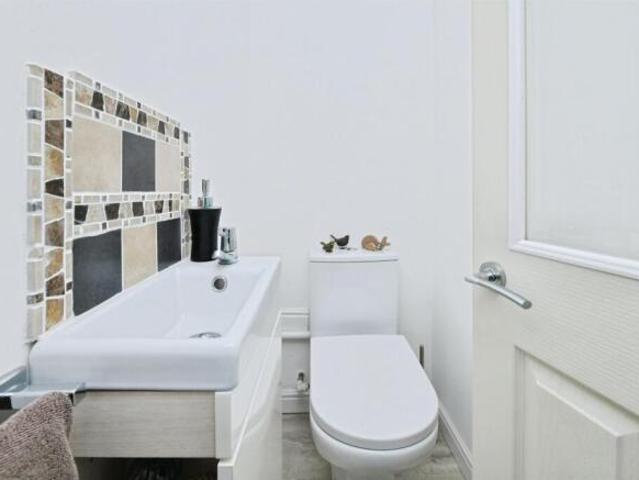 Cottage for sale in Mount Wise