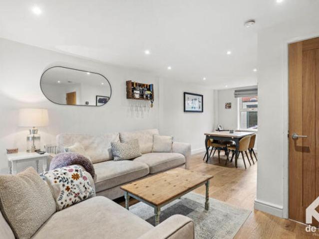 Cottage for sale in Ewens Farm, Golden Valley