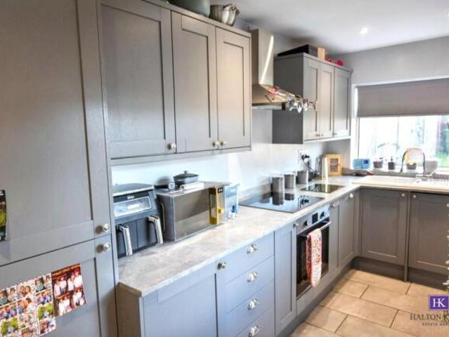 Cottage for sale in Warrington, England