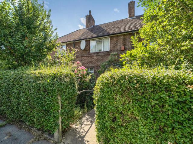 Cottage for sale in Greater London