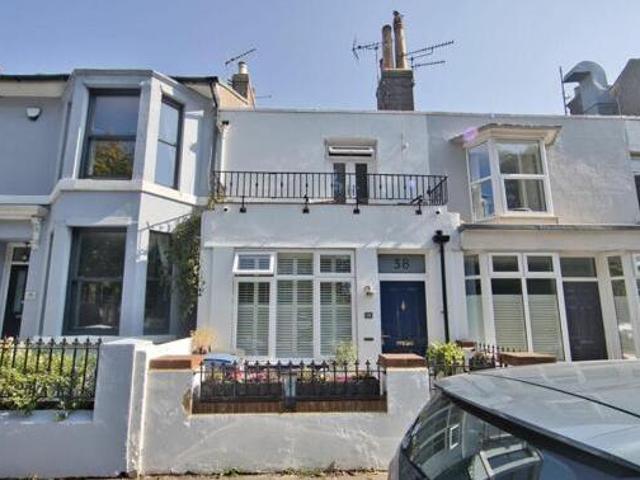 House for sale in Ash, Kent
