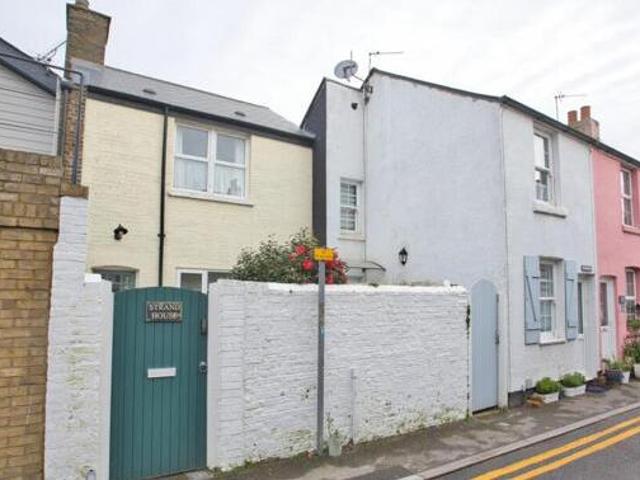 House for sale in Ash, Kent