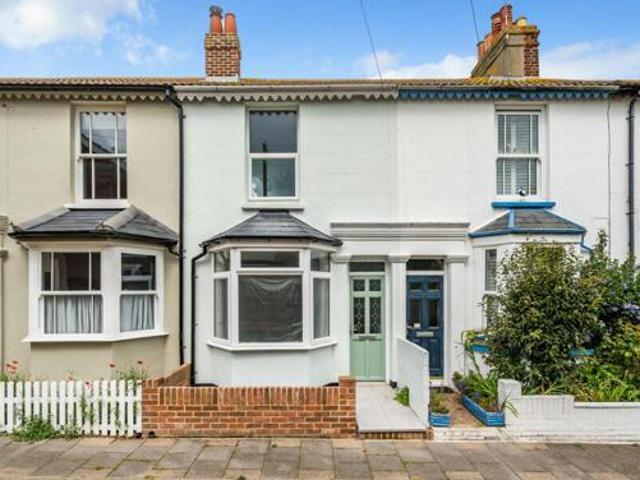 House for sale in Frinton and Walton, Dale Hill
