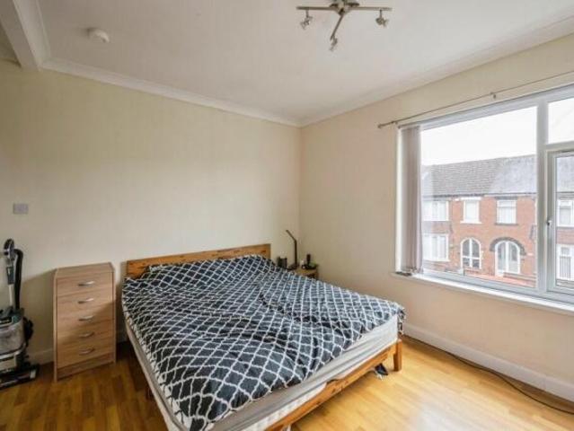 Cottage for sale in Bentley Rise, Doncaster