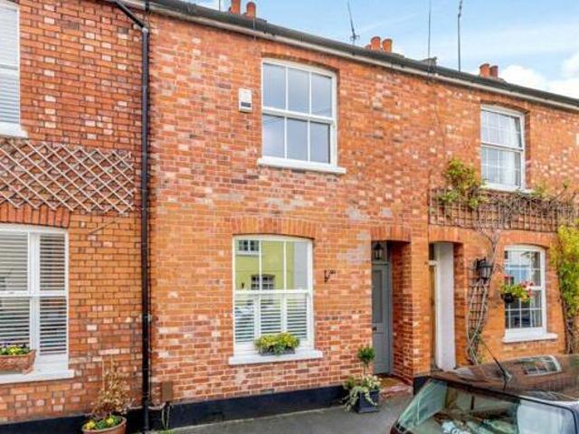 House for sale in Weybridge, Elmbridge