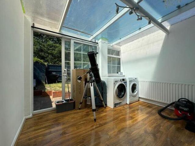 Cottage for sale in Spring Park, Luton