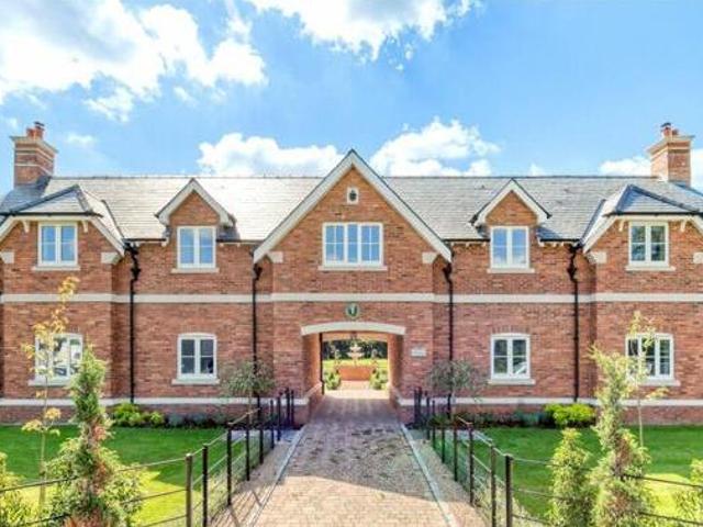 House for sale in Surrey, England