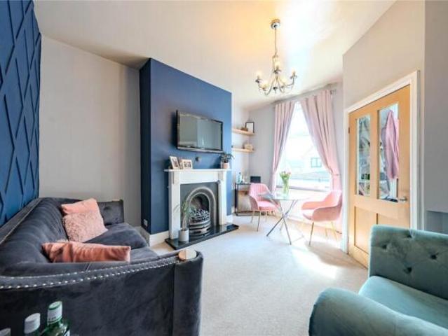 Cottage for sale in Pudsey, West Yorkshire