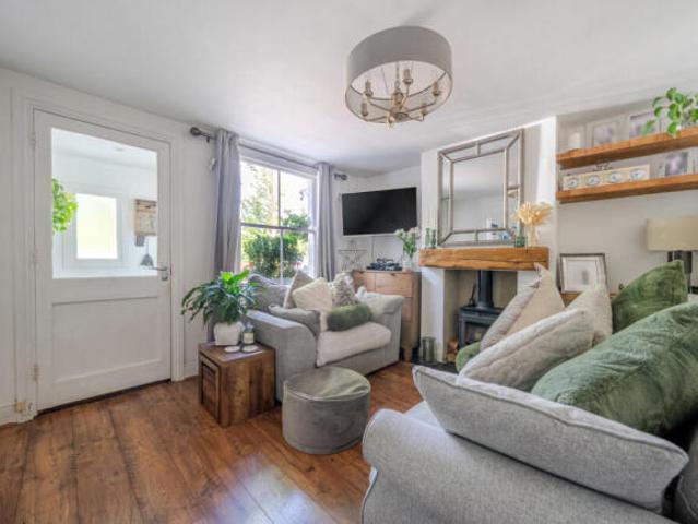 Cottage for sale in Worplesdon, Westborough