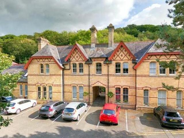 House for sale in Y Felinheli, Wales