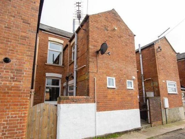 House for sale in Yeovil, Somerset