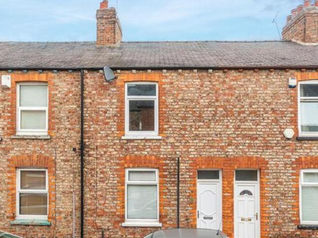 House for sale in High Field, York