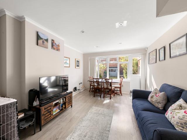 House for rent in Walworth, Greater London