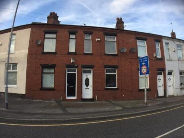 House for rent in Hollinwood, Pendock