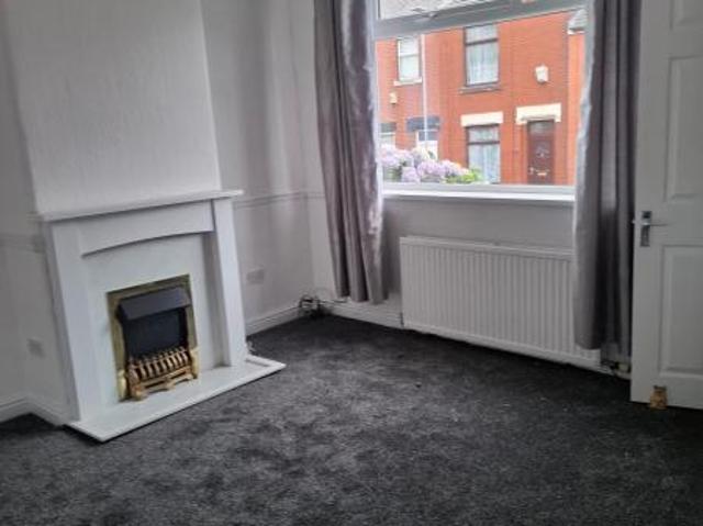 House for rent in Guide Bridge, Greenheys