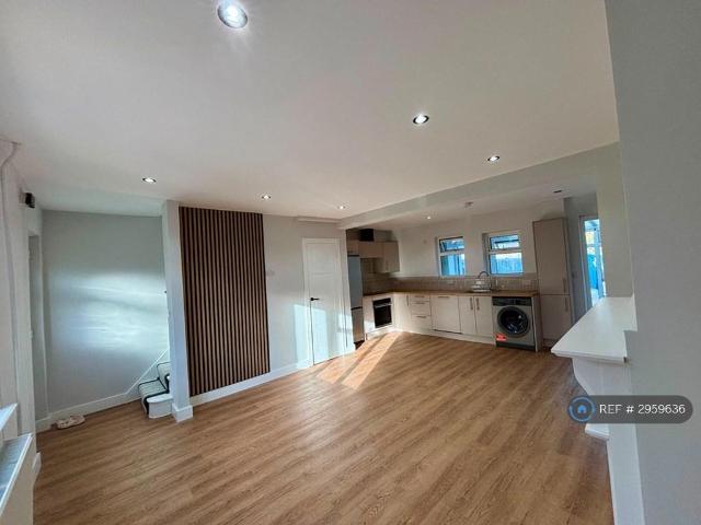 House for rent in Longport, The Bridge