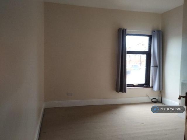 House for rent in Joiner's Square, Hanley