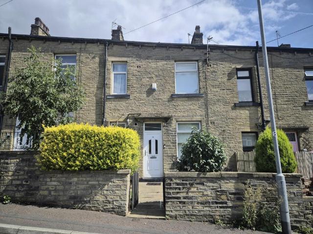 House for rent in Willowfield, Sowerby Bridge