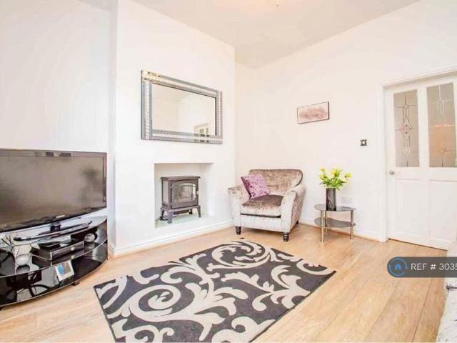 House for rent in Hurst, Greenheys