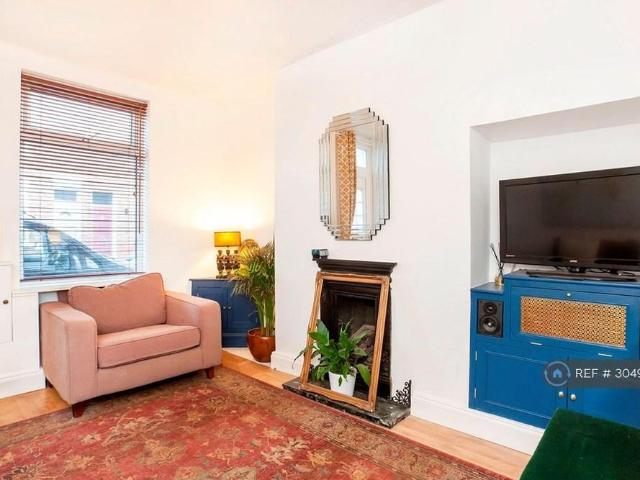 House for rent in Leeman Road, High Field