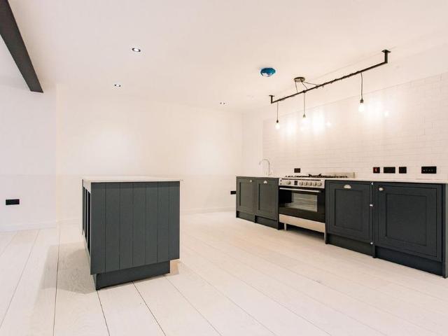 House for rent in Finsbury Park, Greater London