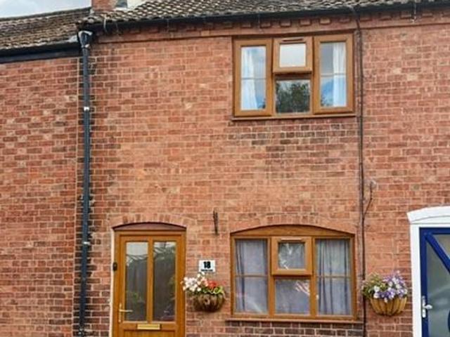 House for rent in Green Close, Warwickshire