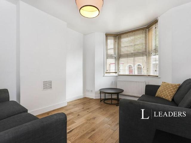 House for rent in Sydenham, Green Close