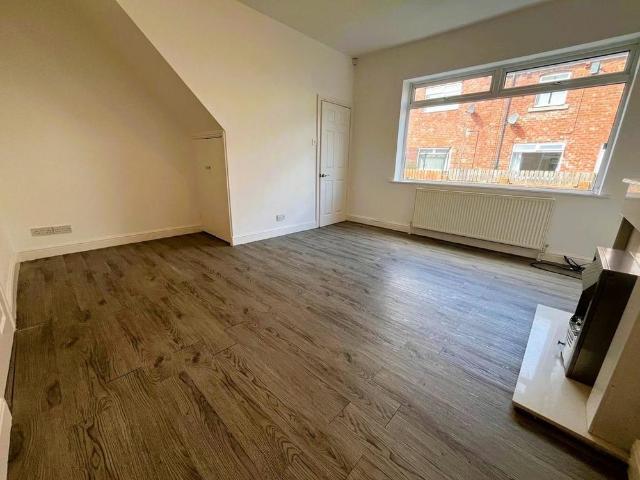 House for rent in Esh