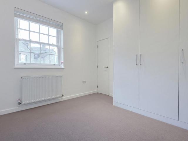 House for rent in London Borough of Southwark, Greater London