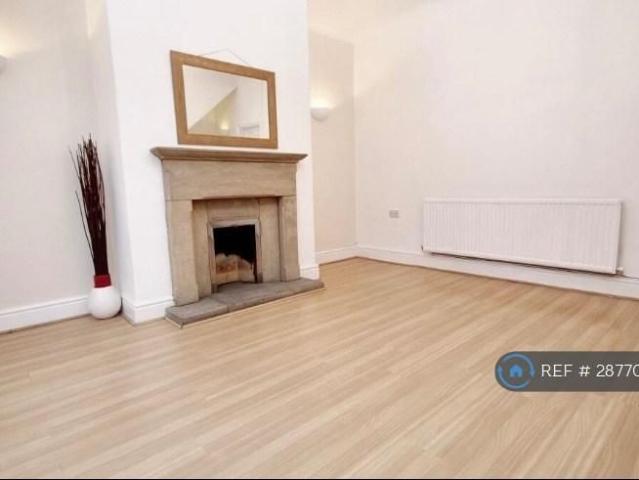 House for rent in Caldermoor, Burnedge