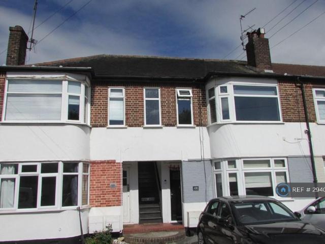 House for rent in Gidea Park, Greater London