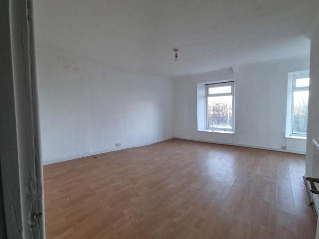 House for rent in Nangreaves, Wales
