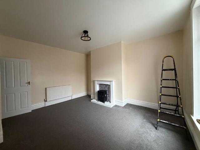 House for rent in Bay Hall, Kirklees