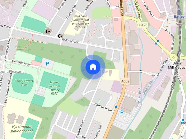 Townhouse for rent in Batley, West Yorkshire