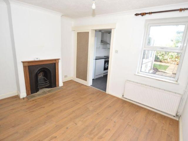 House for rent in Southborough, Sandown Park