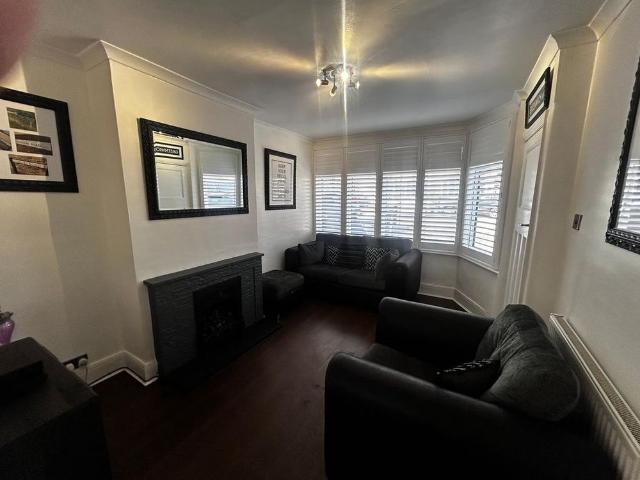 House for rent in Blackfen, Greater London