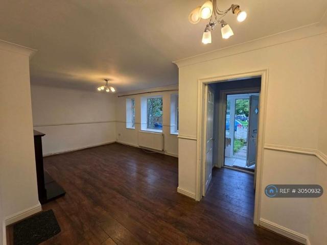 House for rent in Brinnington, Stockport