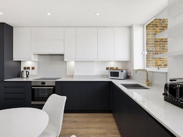 House for rent in Belgravia, Greater London