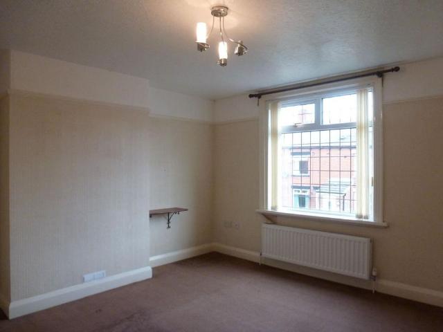 House for rent in Pogmoor, South Yorkshire