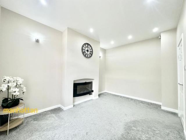 House for rent in The Haulgh, Lee Bank