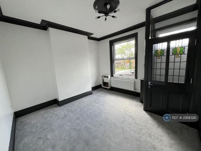 House for rent in Hurst, Greenheys