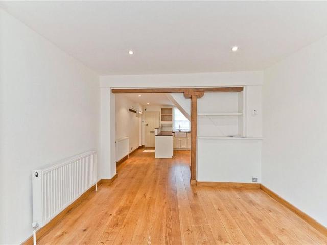 House for rent in Kew, Greater London