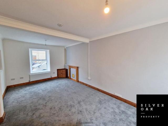 House for rent in Llanelli, Wales