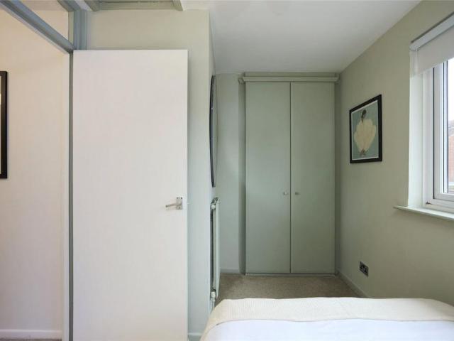 House for rent in Poplar Grove, Greater London